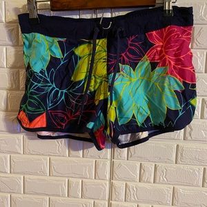 Tribord decathlon shorts women’s size xs (aa)